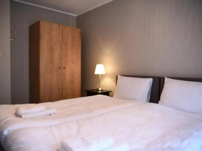 Flat 10
