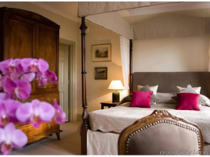 Ockenden Manor Hotel & Spa