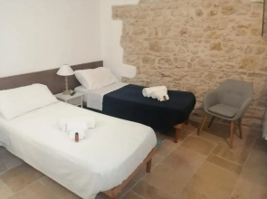 Fenisia Guest House