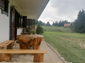 Apartmani ZELENI MEDA
