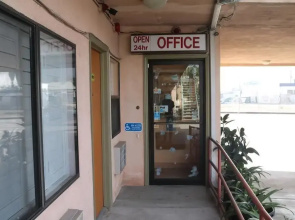 Four Corners motel