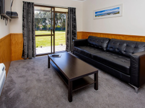 Wellington TOP 10 Holiday Park