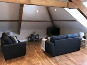 Apartment 4, 1 Laura Place