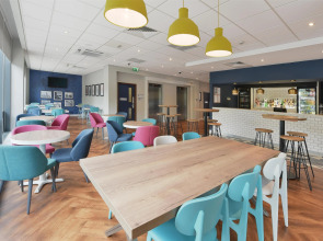 Travelodge Bolton Central River Street