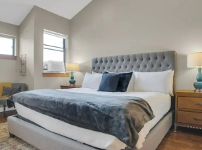 Chatham Crossing 2180 3 Bedroom Condo by RedAwning