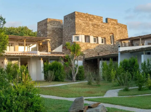 Cala Lupo Resort