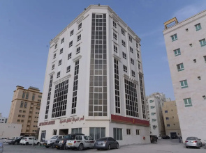 OYO 247 Host Palace hotel apartment