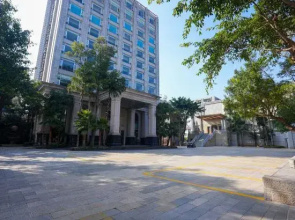 Days Hotel by Wyndham Yanshan Transport Terminal