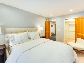 Walk to Main St & Lifts: Ketchum Townhouse!