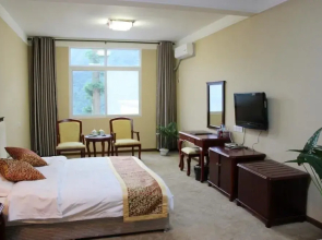 Hailuogou Yijiawenquan Hotel
