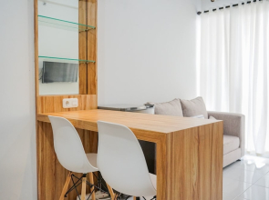 Comfortable And Furnished 2Br Apartment At Emerald Bintaro