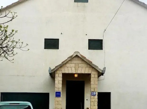 Apartments Čarić