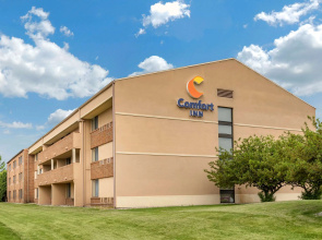 Comfort Inn Lansing West