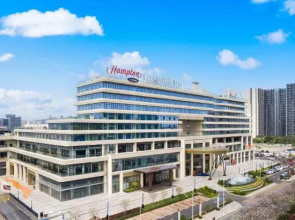 Hampton by Hilton Guangzhou Xintang Railway Station
