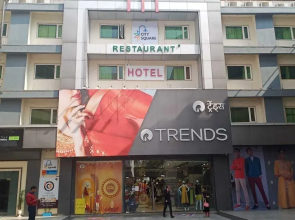 Hotel City Square by KeyMagics