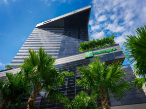 Holiday Inn Bangkok Sukhumvit by IHG