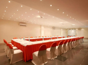 Hotel Airport Residency