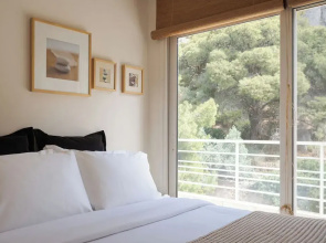 Vouliagmeni Exclusive Residence