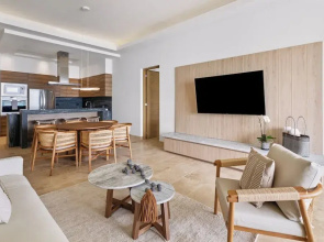 Live Aqua Private Residences La Paz