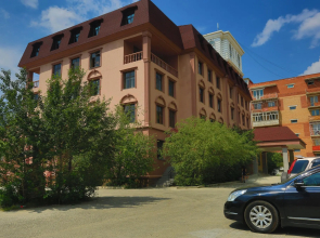 Mika Hotel