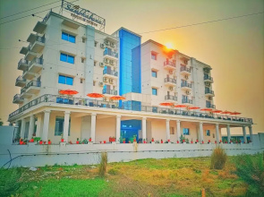 Sambhabana Hotel & Suites