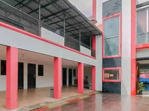 RedDoorz Plus Syariah @ Cibadak Sukabumi