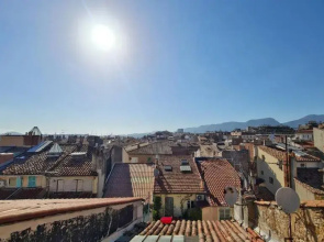 GregBnb-com - T2 CLIMATISÉ Mezzanine - Atypique - Centre Ancien