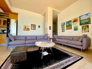 Eka Luxury Apartment