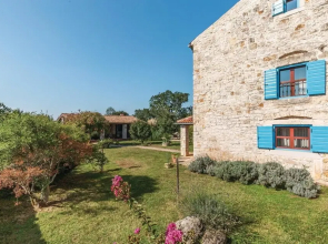 Nice Home in Vodnjan With Wifi and 4 Bedrooms