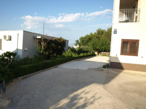 Apartments Ljilja sea view