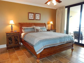 608 Holiday Isle 608 3 Bedroom Condo