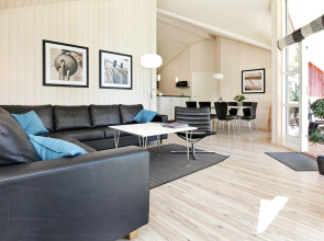 4 Star Holiday Home in Grossenbrode