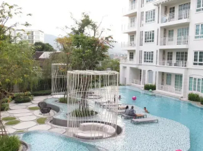 Summer Huahin Condo 2 Bedrooms Pool View Classic Room