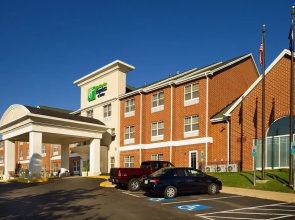 Holiday Inn Express Hotel & Suites Manassas