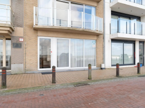 Snug apartment in Blankenberge with sea-views