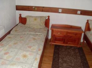 Guest Rooms Kambana