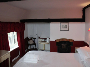 The Whyte Harte Hotel - Inn