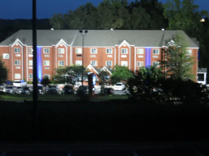 Microtel Inn & Suites By Wyndham Stockbridge/atlanta South