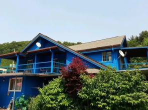 Blue Sky Light Pension