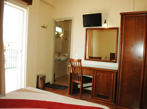 Omiros Hotel