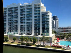 Le Marina Bay 802 by Go Florida Condo Sunny Isles