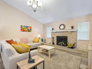 Palm Villa, 4 Bedroom, Private Pool, Screened Lanai, Washer Dryer, Sleeps 7