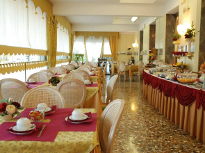 Hotel Riviera