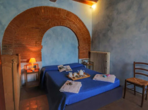 Villa in Tuscany With Pool Near Beach