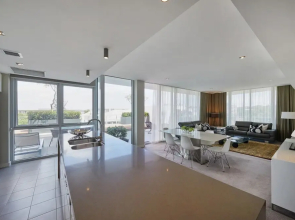 Claremont Quarter Luxury Apartment