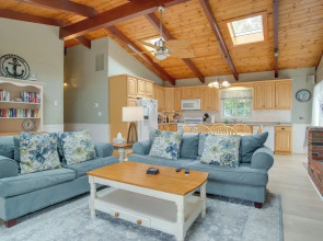 Ping-pong Table, Beach Access: North Falmouth Home