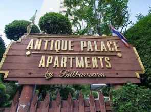 Antique Palace Apartment