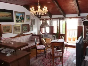 Royal Antique Apartment