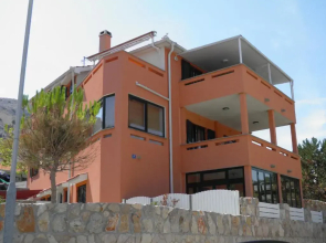 Apartments Pintar Zarok