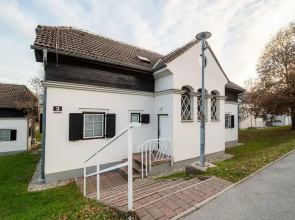 Rustic and Radiant Retreat Apartments With Terrace